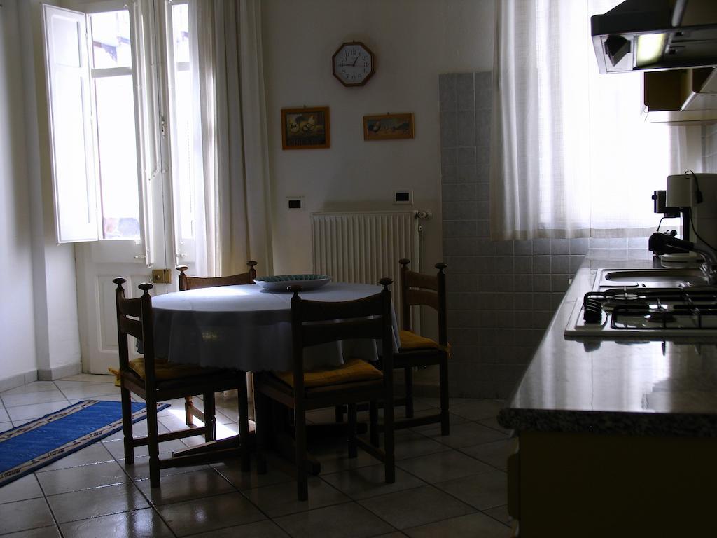 Terrasini Siracasa Daire Oda fotoğraf